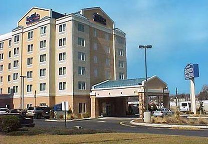 Fairfield Inn & Suites Woodbridge Avenel Exterior photo